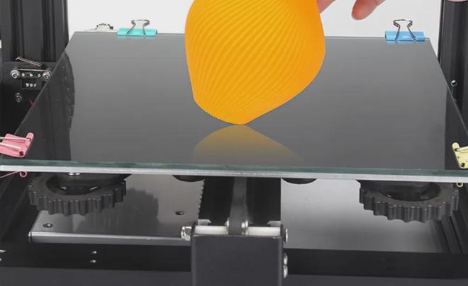 从玻璃到PEI:3D打印面板20版本的进化之路(图1)