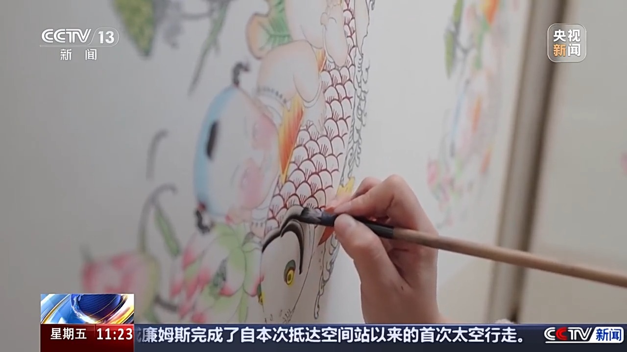 文化中国行丨年画装扮新春年味全藏在这一纸色彩里(图1)