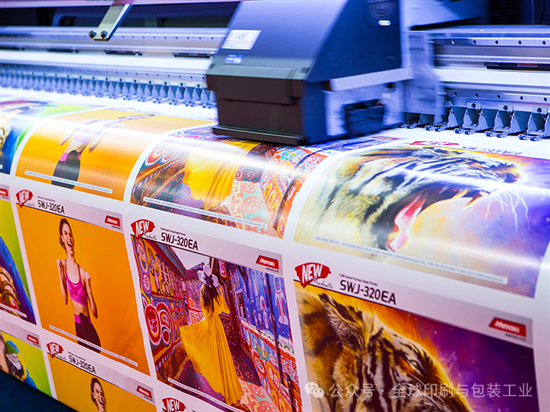 2万亿印刷市场大洗牌！数字印刷狂飙突进传统胶印还能撑多久？(图1)