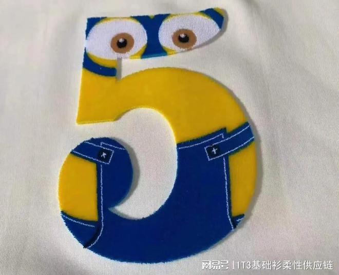 打破单调印刷工艺带来的时尚灵感(图3)