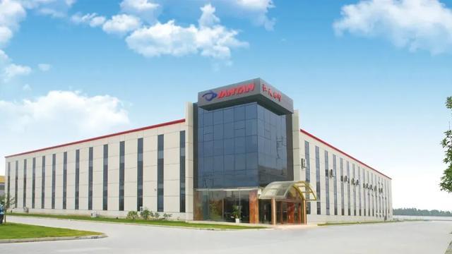 背靠“农夫山泉”这个隐形冠军做小众生意年入5亿(图2)