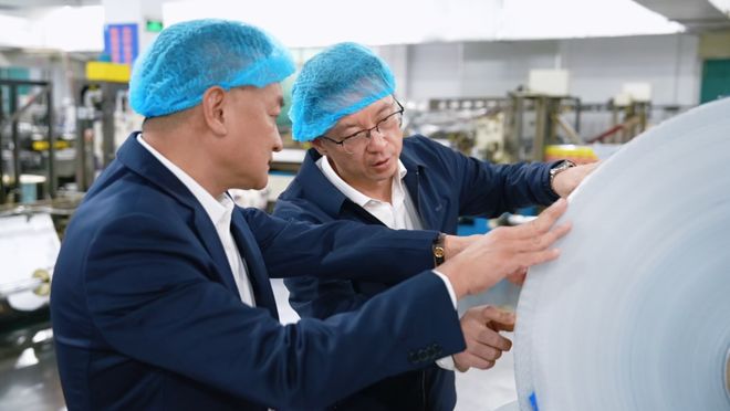 曹宇波围绕印刷包装产业发展到企业开展“十五五”规划专题调研(图1)