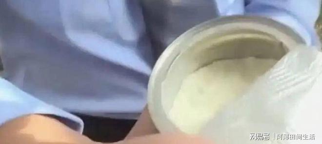 央媒揭露：14种品牌奶粉全是假货！原料为奶精淀粉已销往全国(图5)