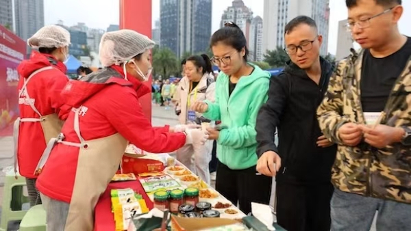 金点子换“金菜头”乌江榨菜“小菜一碟”藏着大智慧(图2)