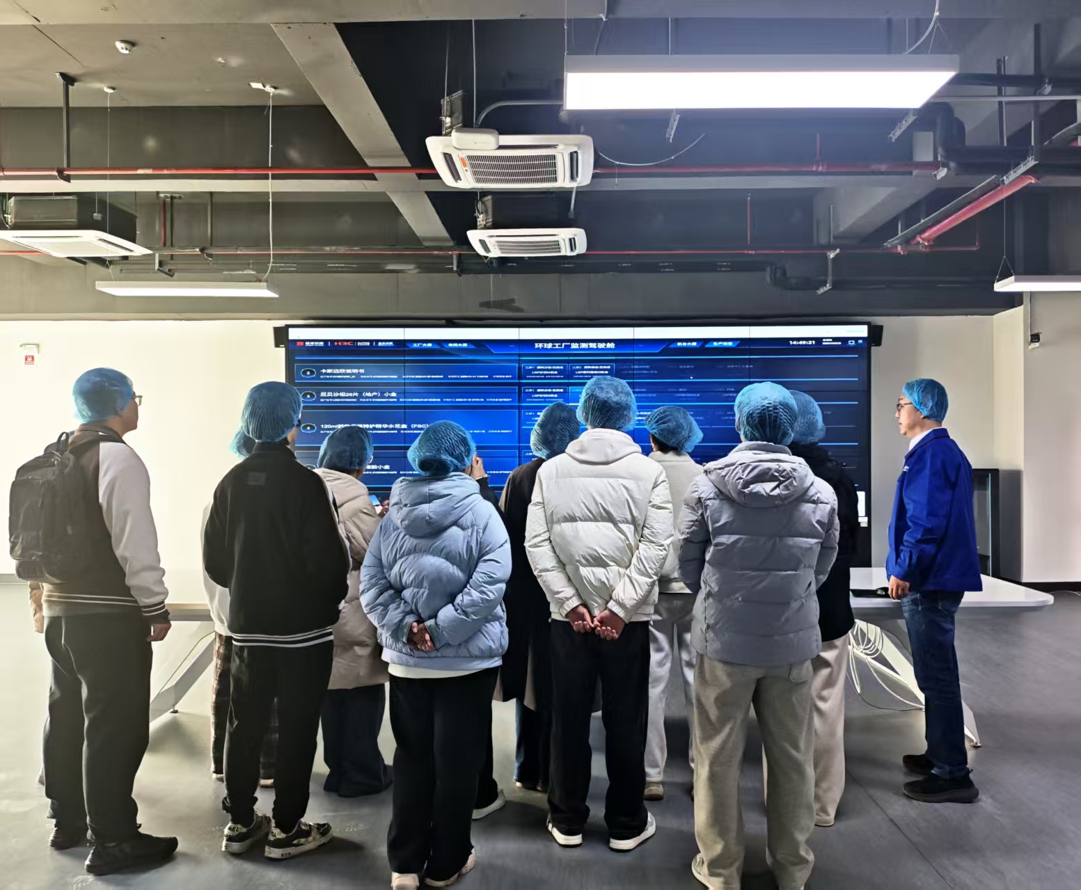 经金学院崇实书院师生联合第二党支部赴西安凌峰环球印务科技有限公司开展参观学习活动(图4)